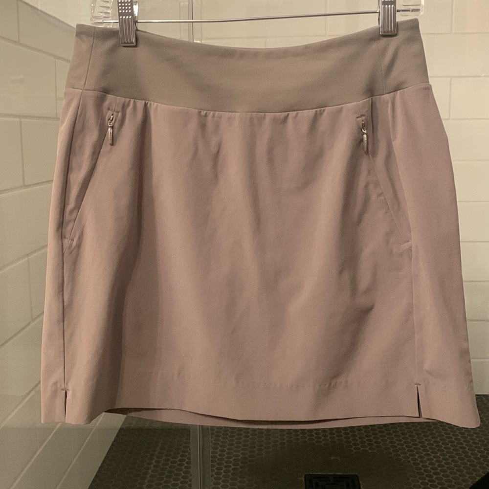Athleta Women’s Size 6 Gray Soho Skort